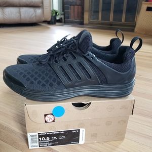 Men's Nike Rejuven8 Low size 10.5